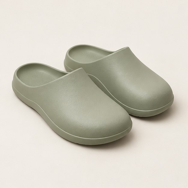 EV-018 Closed-toe mule
